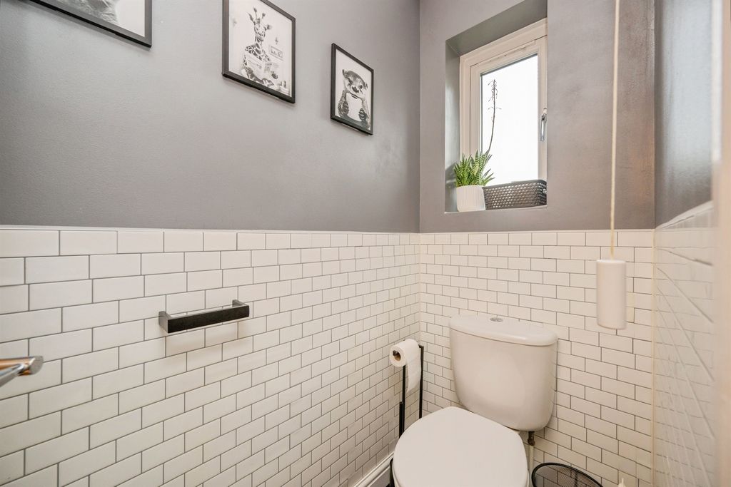 Additional image 18 of 3 bed semi-detached house for saleWillett Avenue, Burntwood WS7
