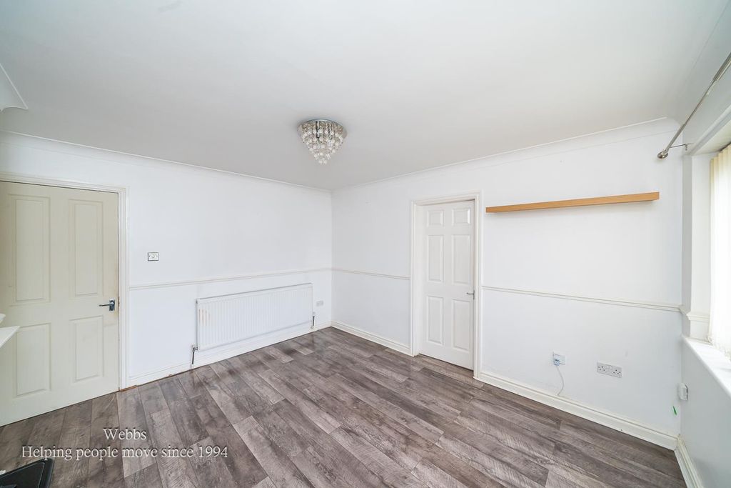 Additional image 4 of 2 bed flat for saleWest Street, Cannock WS11
