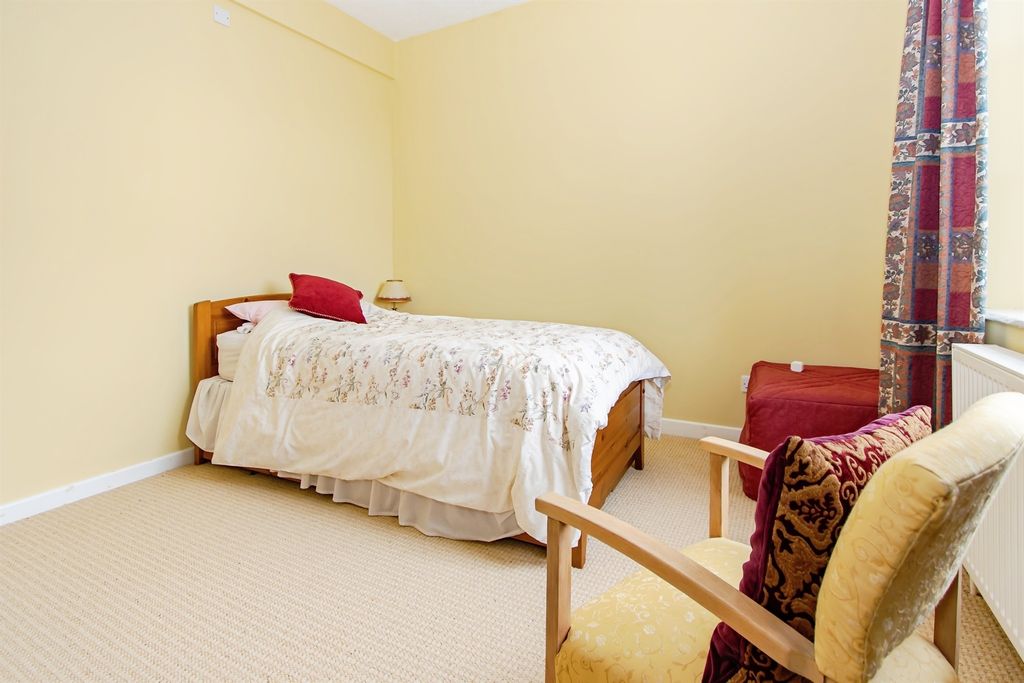 Additional image 13 of 1 bed flat for saleGlovers Close, Milborne Port, Sherborne DT9