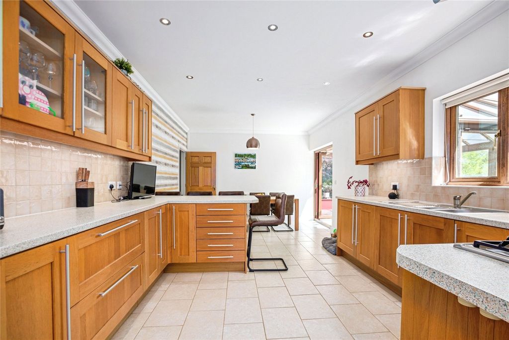 Additional image 5 of 4 bed bungalow for saleMaesydderwen, Cardigan, Ceredigion SA43