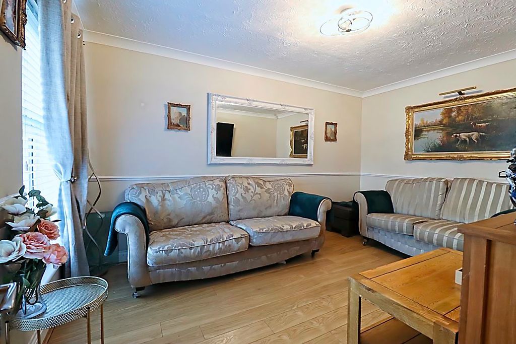 Additional image 3 of 4 bed detached house for saleThorney Bay Road, Canvey Island SS8