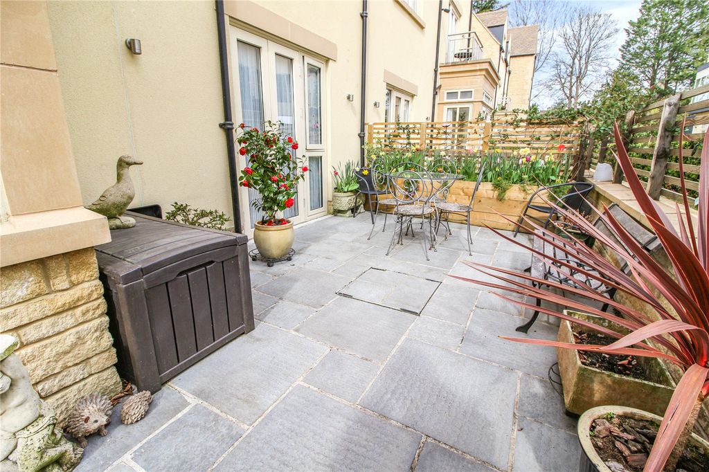 Additional image 10 of 1 bed flat for saleStratton Court, Stratton, Cirencester, Gloucestershire GL7