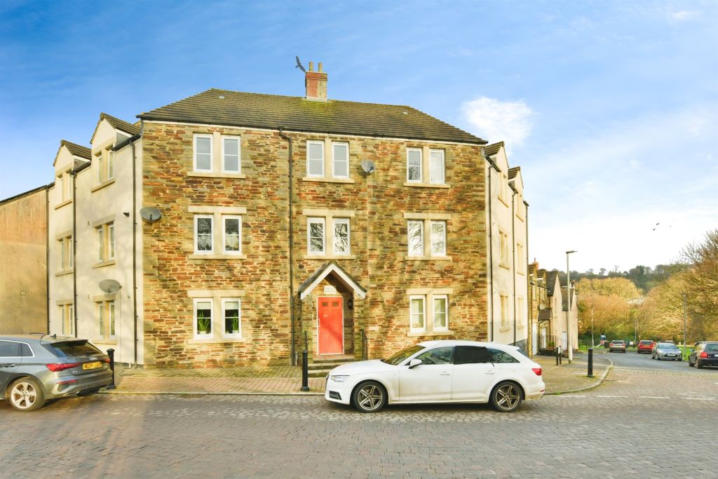 2 bed flat for saleBuzzard Road, Whitchurch, Tavistock PL19