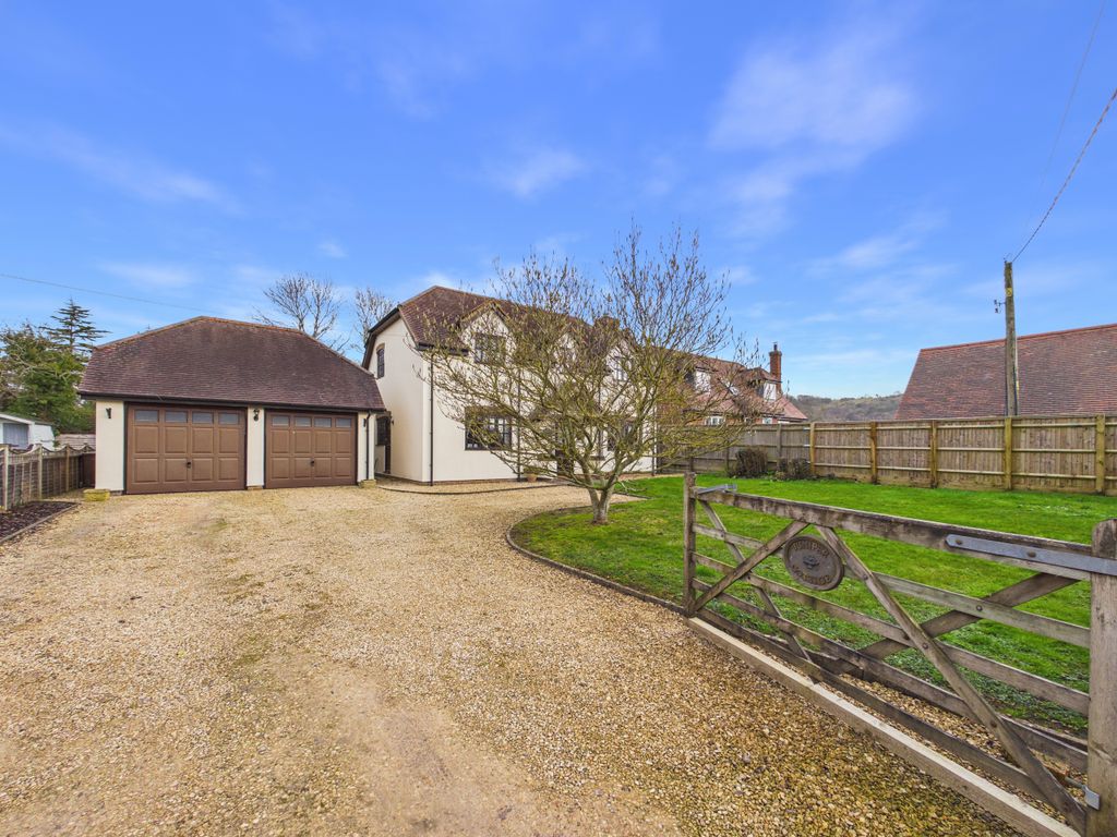 Additional image 19 of 4 bed detached house for saleThe Lane, Lower Icknield Way, Chinnor, Oxfordshire OX39