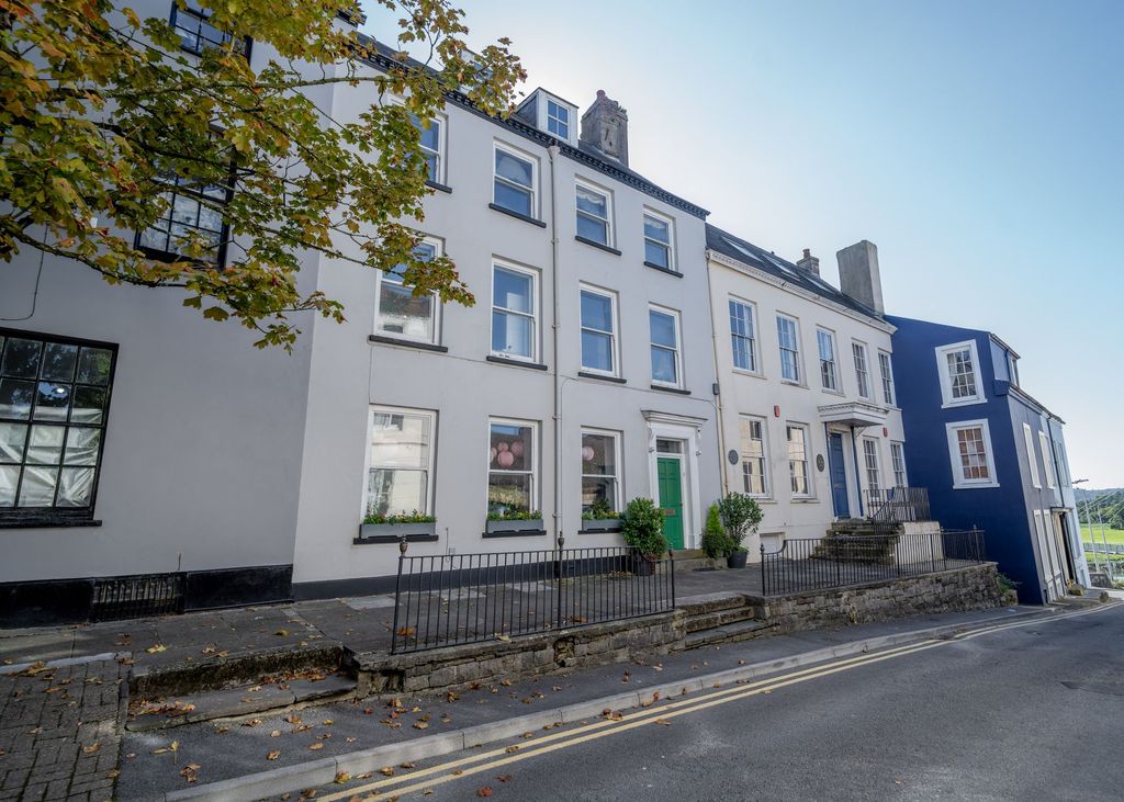 Additional image 29 of 7 bed property for saleEagle Star House, 9 Quay Street, Carmarthen SA31