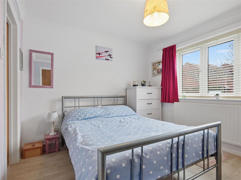 Additional image 26 of 5 bed town house for saleAsquith Close, Christchurch BH23