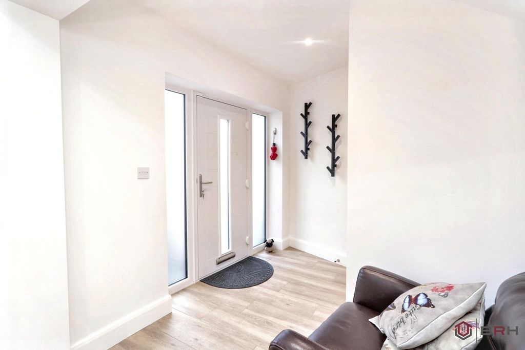 Additional image 19 of 5 bed detached house for salePasture Way, Castleford WF10