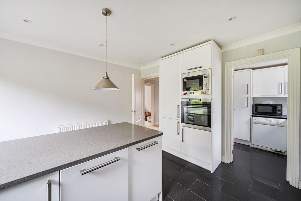 Additional image 18 of 5 bed detached house for saleDeerswood Close, Caterham CR3
