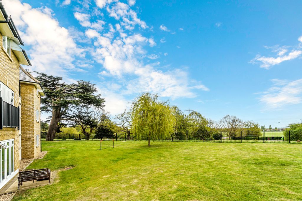 Additional image 25 of 2 bed flat for salePoulter Park, Bishopsford Road, Morden SM4