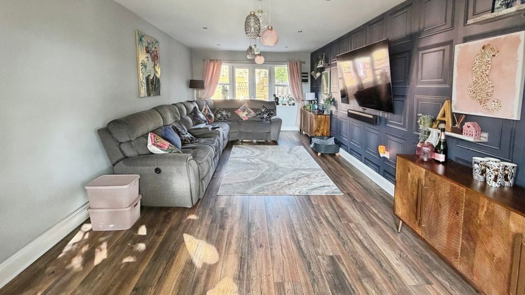 Additional image 2 of 5 bed detached house for salePelaw Bank, Chester Le Street, Durham DH3
