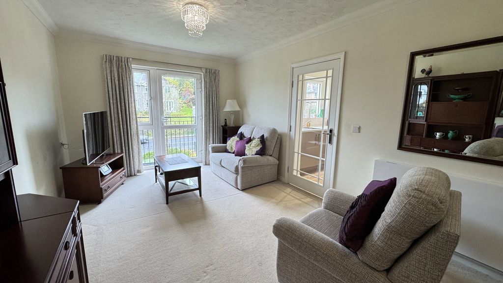 Additional image 6 of 1 bed flat for saleFitzford Lodge 66 Plymouth Road, Tavistock PL19