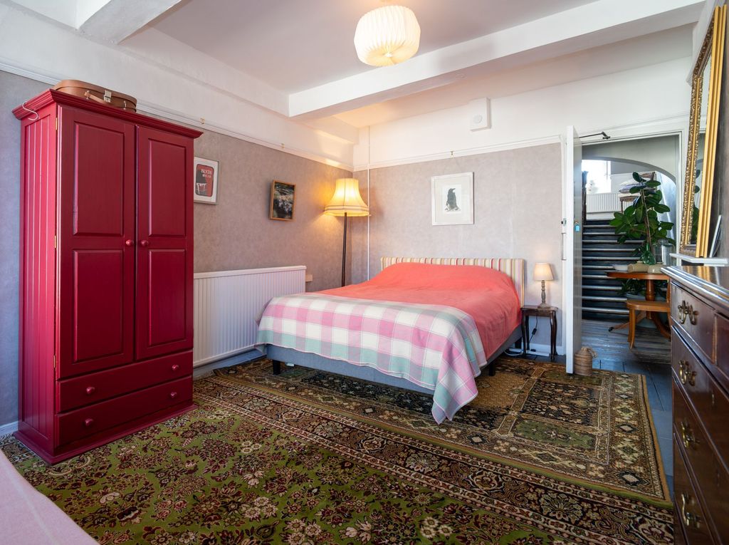 Additional image 17 of 7 bed property for saleEagle Star House, 9 Quay Street, Carmarthen SA31