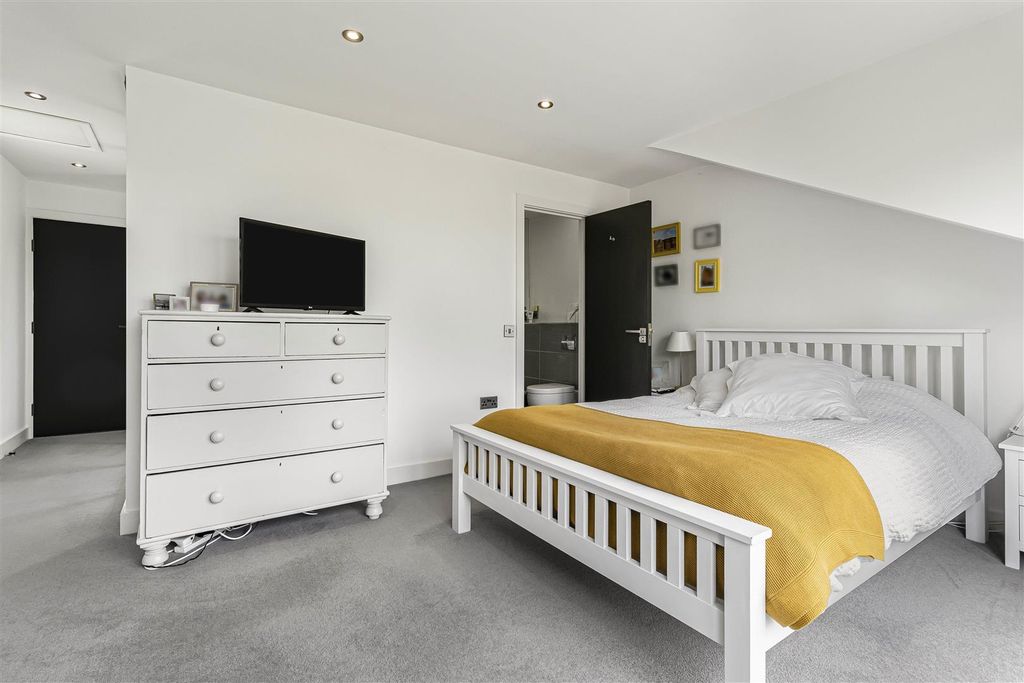 Additional image 24 of 4 bed link detached house for saleSpens Avenue, Cambridge CB3