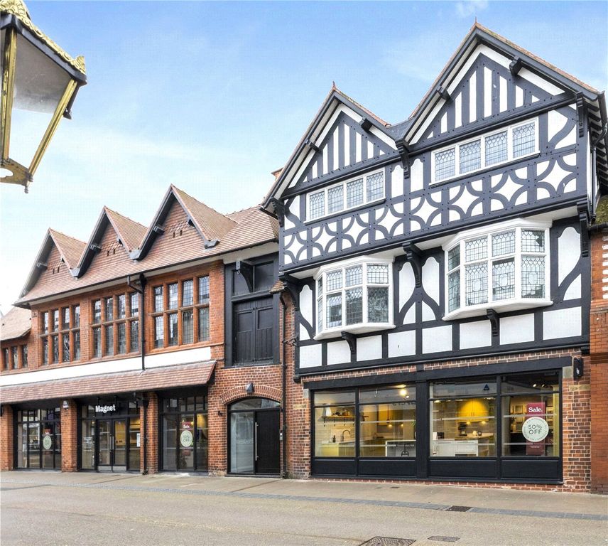 2 bed flat for saleBow Chambers, Frodsham Street, Chester, Cheshire CH1