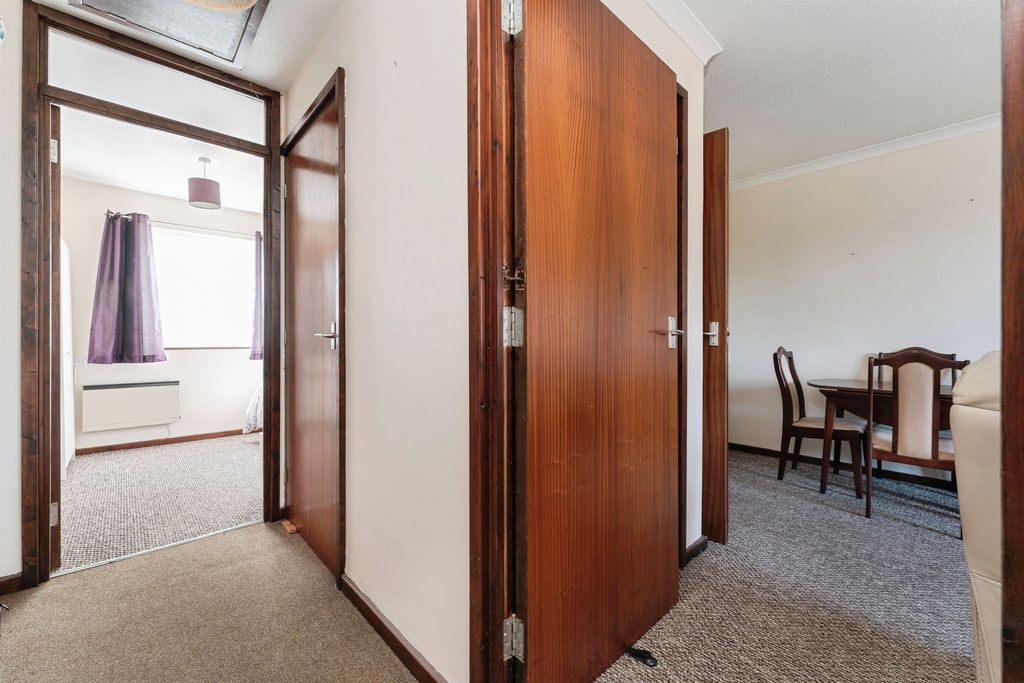 Additional image 12 of 2 bed flat for saleRobingoodfellows Lane, March PE15