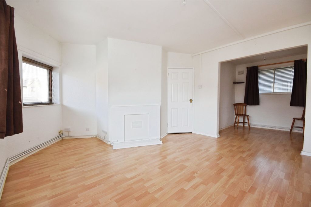 Additional image 7 of 4 bed maisonette for saleMildmay Road, Chelmsford CM2