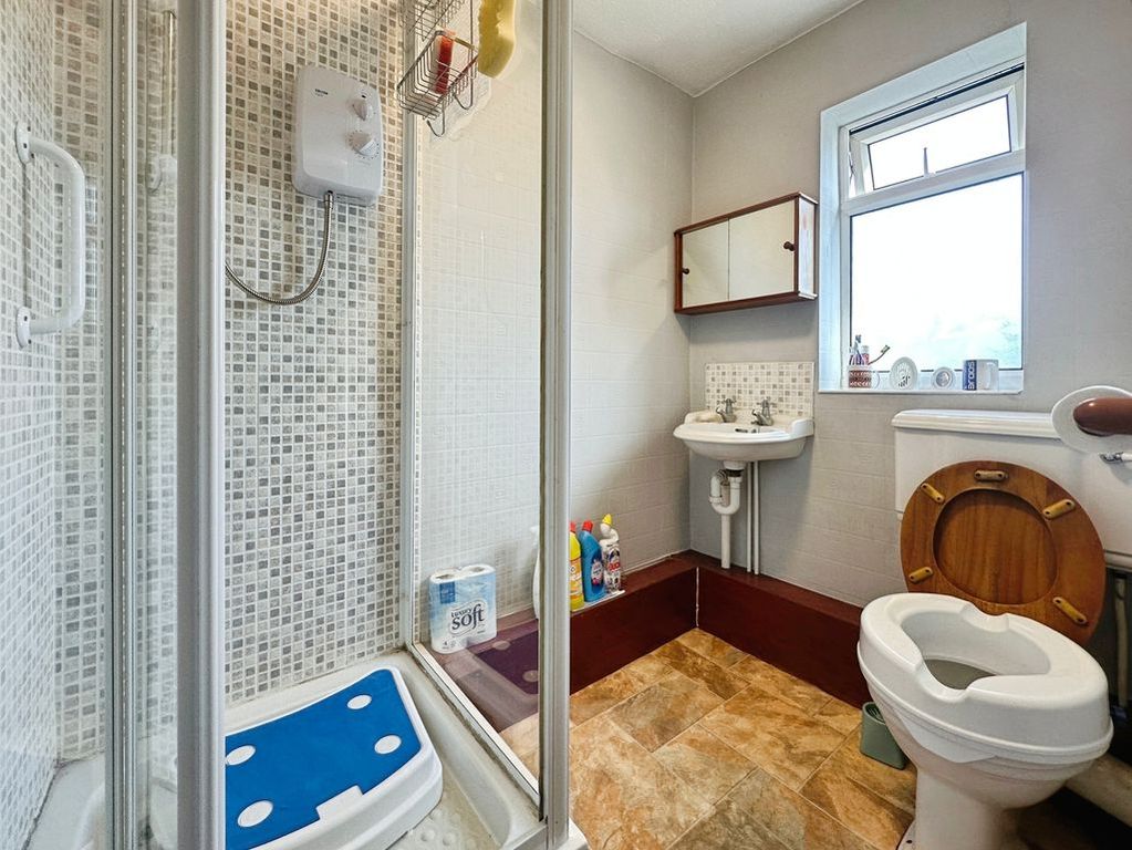 Additional image 9 of 2 bed flat for saleDaisyfield Court, Bury BL8