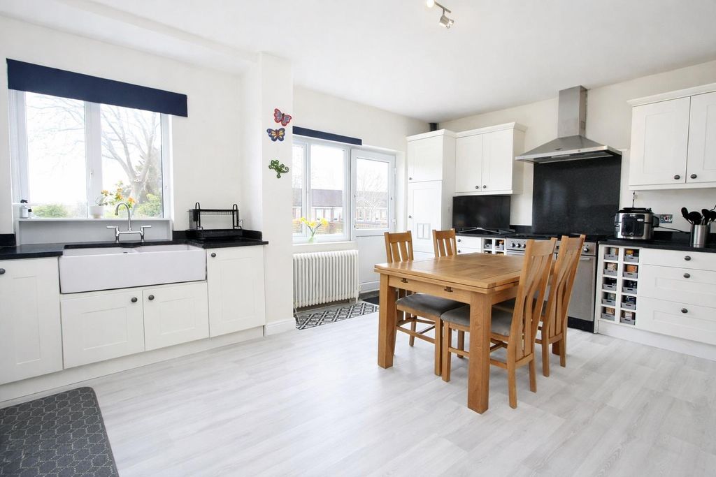 Additional image 9 of 5 bed semi-detached house for saleStanley Park Road, Carshalton SM5