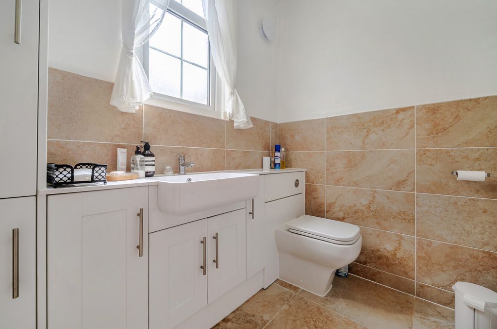 Additional image 24 of 6 bed detached house for saleOakleigh Park Avenue, Chislehurst, Kent BR7