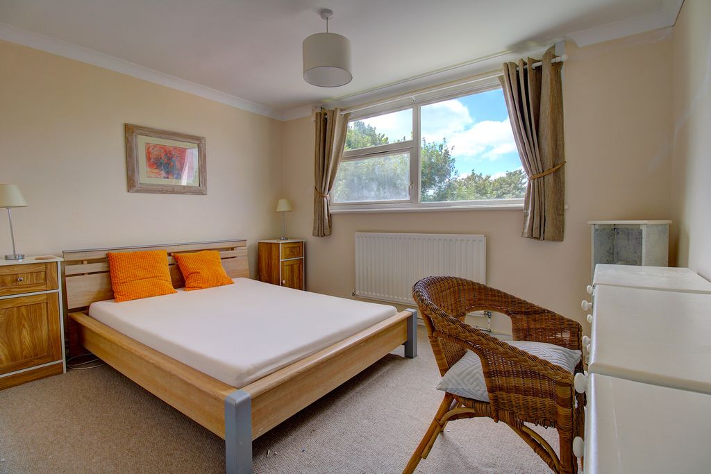 Additional image 10 of 3 bed flat for saleGarrick Road, Lichfield WS13