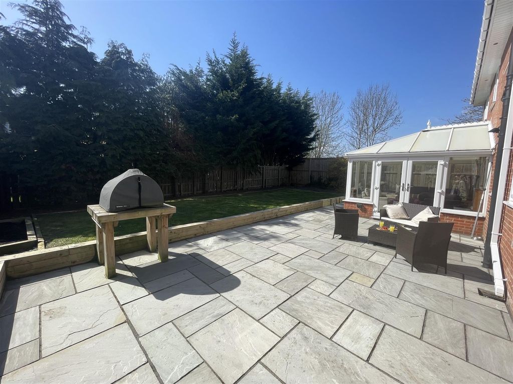 Additional image 34 of 6 bed detached house for saleLindisfarne Close, Chester Le Street DH2