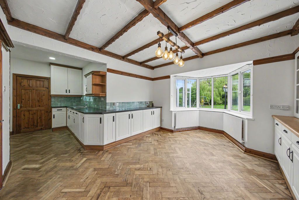 Additional image 3 of 4 bed detached house for saleWhitecotes Lane, Walton, Chesterfield S40