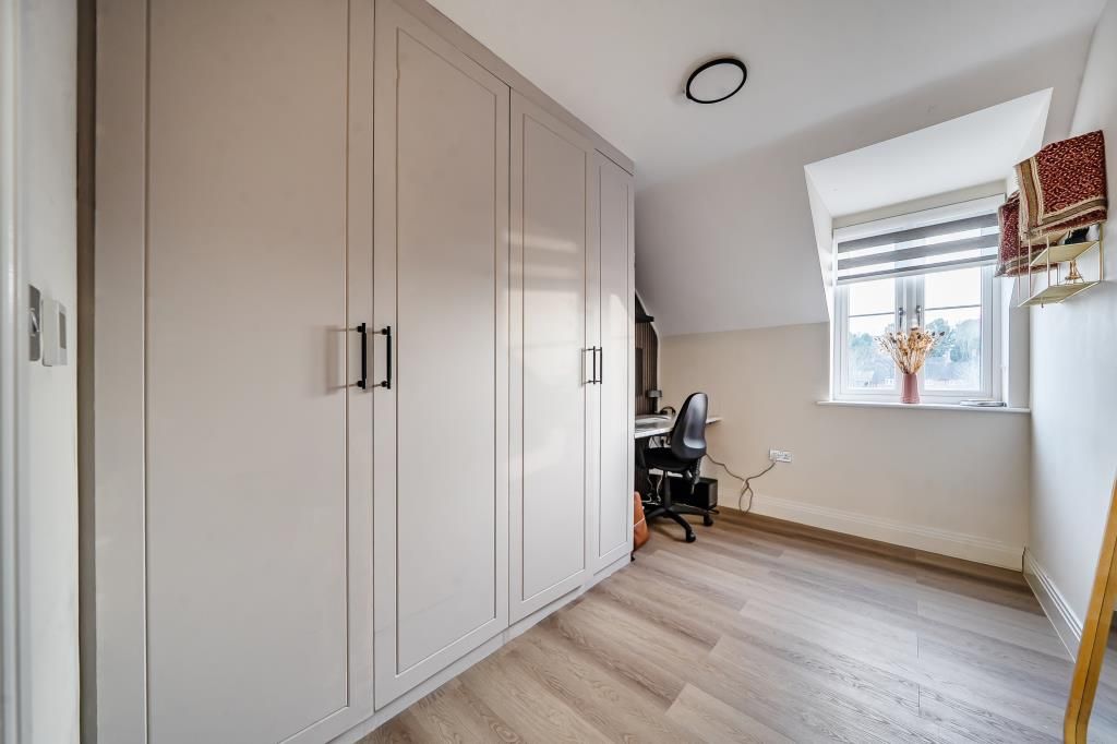 Additional image 16 of 2 bed flat for saleChesham, Buckinghamshire HP5