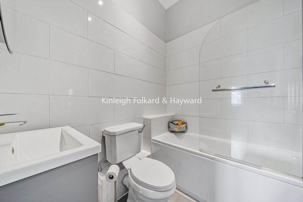 Additional image 13 of 3 bed flat for saleCamden Grove, Chislehurst BR7