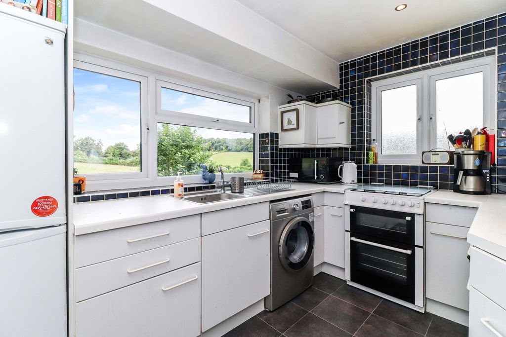 Additional image 8 of 2 bed maisonette for saleDarvell Drive, Chesham HP5