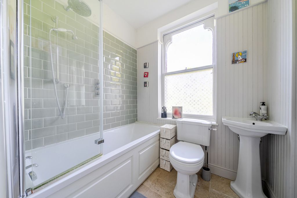 Additional image 14 of 4 bed flat for saleSusan Wood, Chislehurst BR7