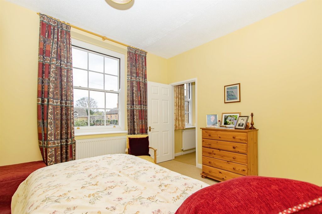 Additional image 7 of 1 bed flat for saleGlovers Close, Milborne Port, Sherborne DT9