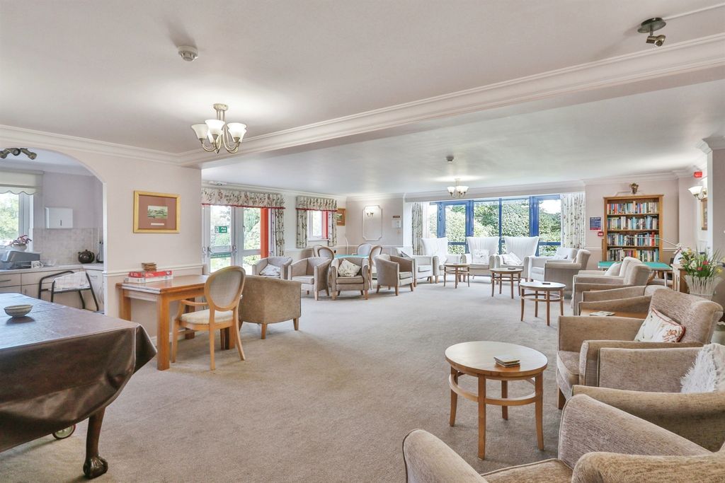 Additional image 4 of 1 bed flat for saleStour Road, Christchurch BH23
