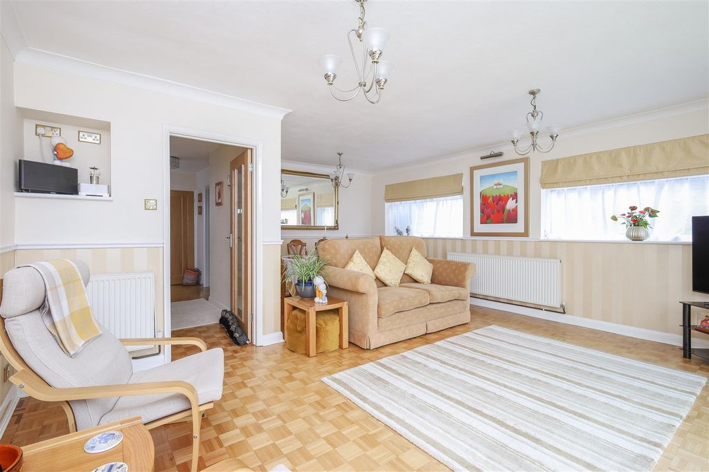 Additional image 7 of 4 bed detached house for saleOakwood Road, Burgess Hill RH15