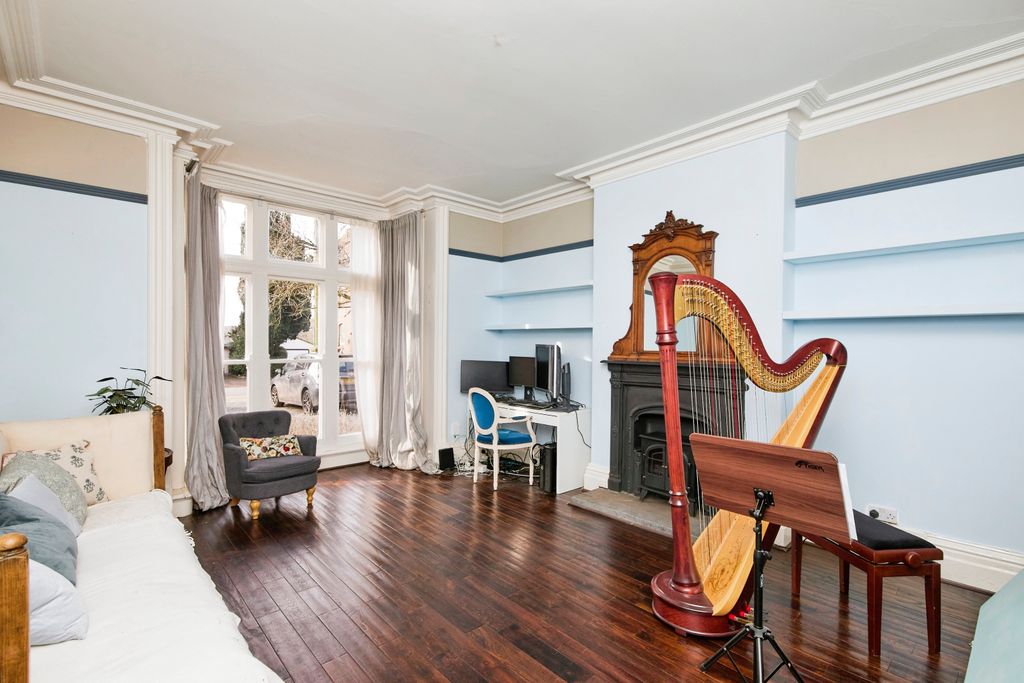 Additional image 4 of 7 bed semi-detached house for saleAlexandra Road, Burton-On-Trent, Staffordshire DE15