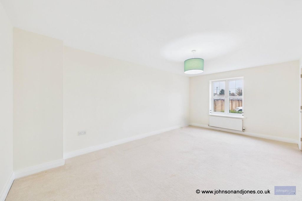Additional image 10 of 4 bed detached house for saleKingfisher Close, Chertsey KT16