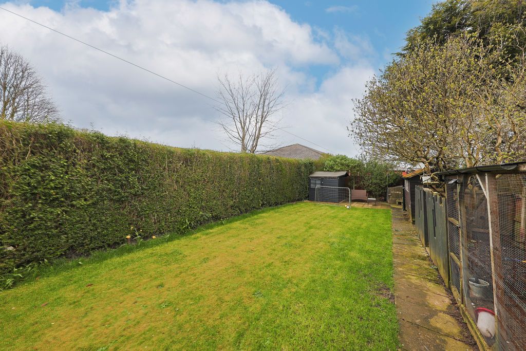 Additional image 24 of 3 bed semi-detached house for saleAvenue Road, Whittington Moor, Chesterfield S41