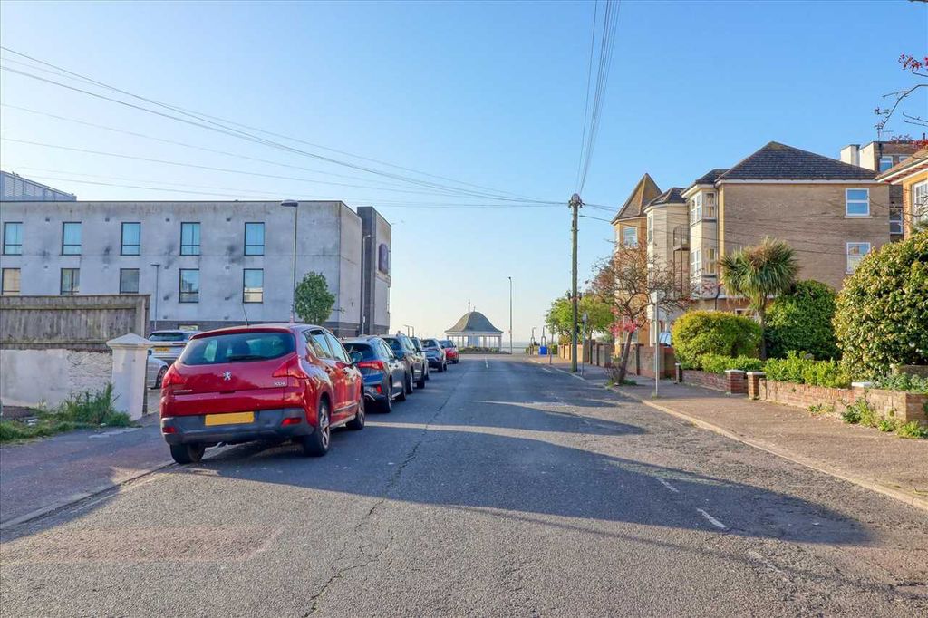 Additional image 2 of 10 bed semi-detached house for salePenfold Road, Clacton On Sea CO15