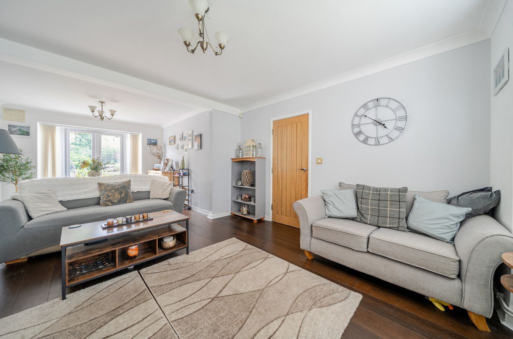 Additional image 2 of 4 bed semi-detached house for saleEdgebury, Chislehurst, Kent BR7