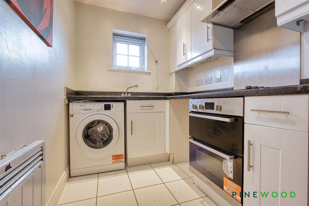 Additional image 3 of 2 bed flat for saleArchdale Close, Chesterfield S40