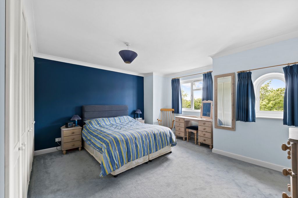 Additional image 6 of 4 bed detached house for saleFairbourne Lane, Caterham CR3