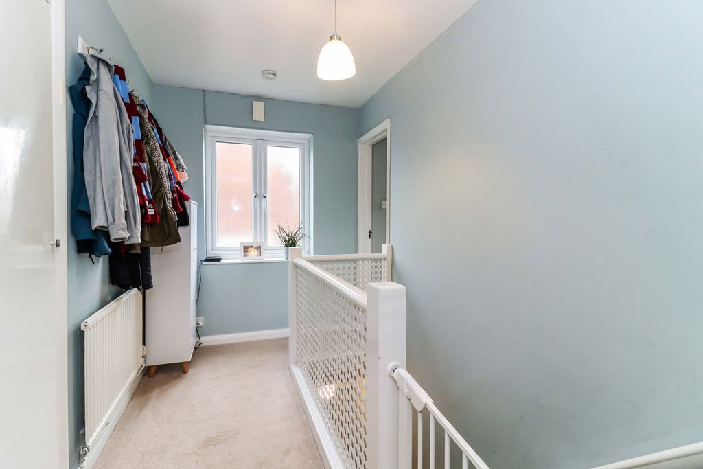Additional image 7 of 2 bed maisonette for saleDarvell Drive, Chesham HP5