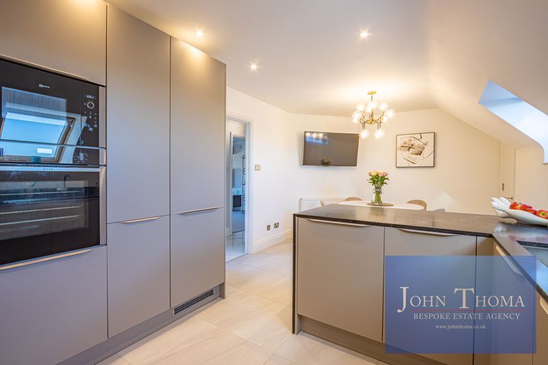 Additional image 14 of 3 bed flat for saleManor Road, Chigwell IG7