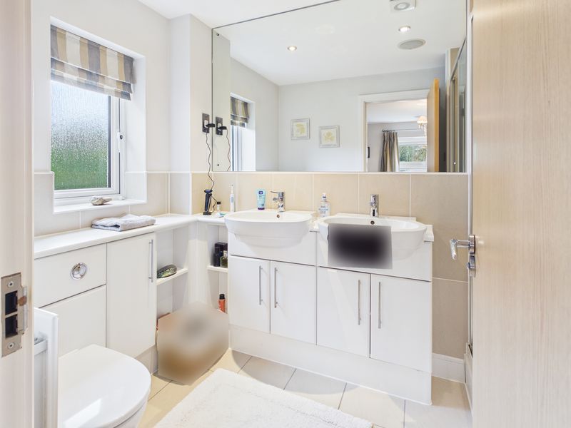 Additional image 17 of 5 bed detached house for saleNewbery Close, Caterham CR3