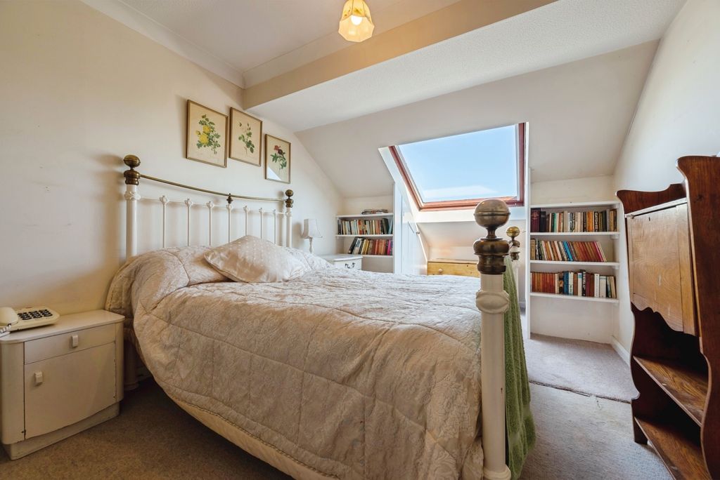 Additional image 2 of 2 bed flat for saleWest Hill, Wadebridge, Cornwall PL27