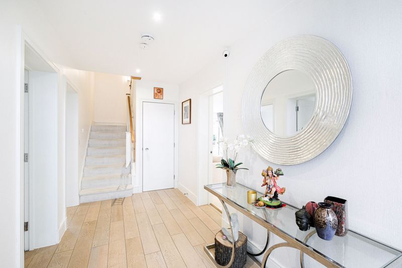 Additional image 6 of 5 bed detached house for saleHigh Road, Chigwell IG7