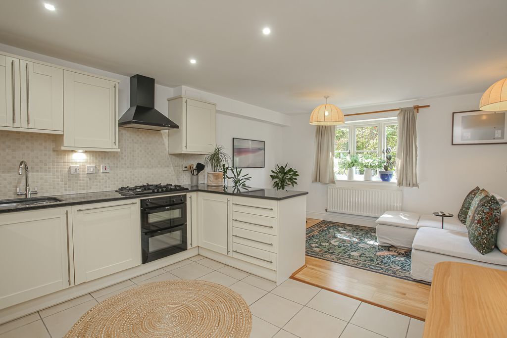 Additional image 6 of 2 bed flat for saleWestcote Place, Chipping Norton OX7