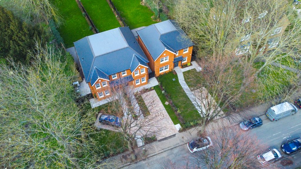Additional image 22 of 4 bed semi-detached house for saleTalbot Road, Carshalton SM5
