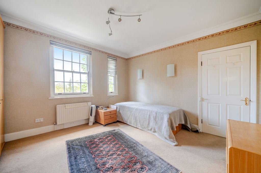 Additional image 22 of 6 bed detached house for saleOakleigh Park Avenue, Chislehurst, Kent BR7