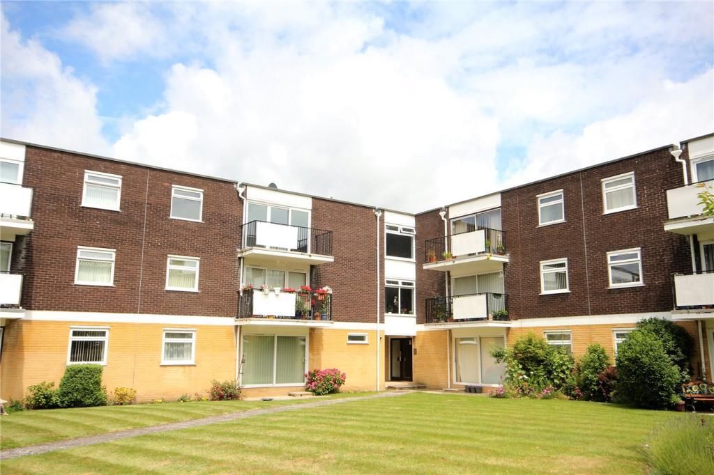 1 bed flat for saleSt. Georges Close, Highcliffe BH23