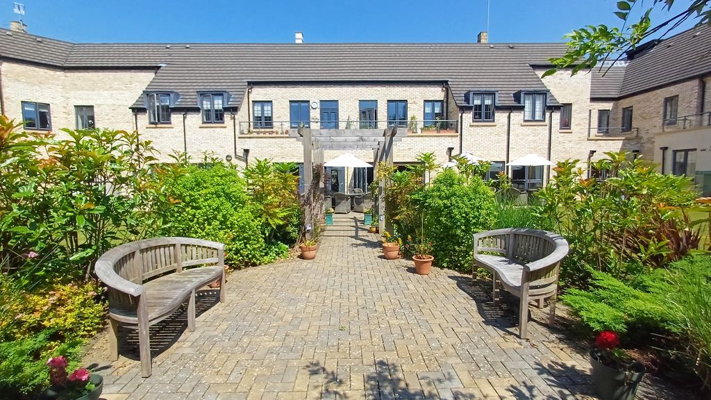 Additional image 18 of 2 bed flat for saleTrinity Road, Chipping Norton OX7